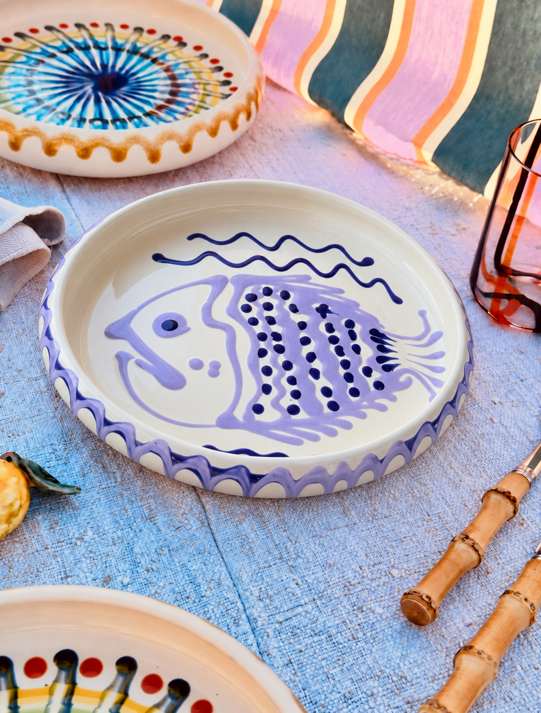 Unique Italian Pasta Plate 25cm "Crazy Fish" – Handmade in Puglia