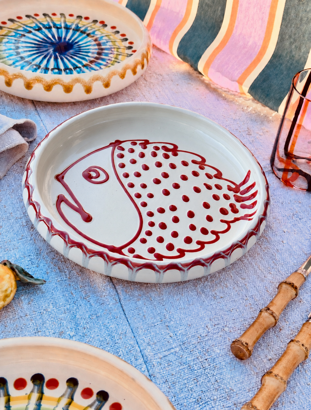 Unique Italian Pasta Plate 25cm "Crazy Fish" – Handmade in Puglia