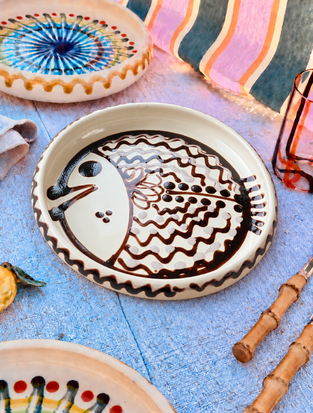Unique Italian Pasta Plate 25cm "Crazy Fish" – Handmade in Puglia