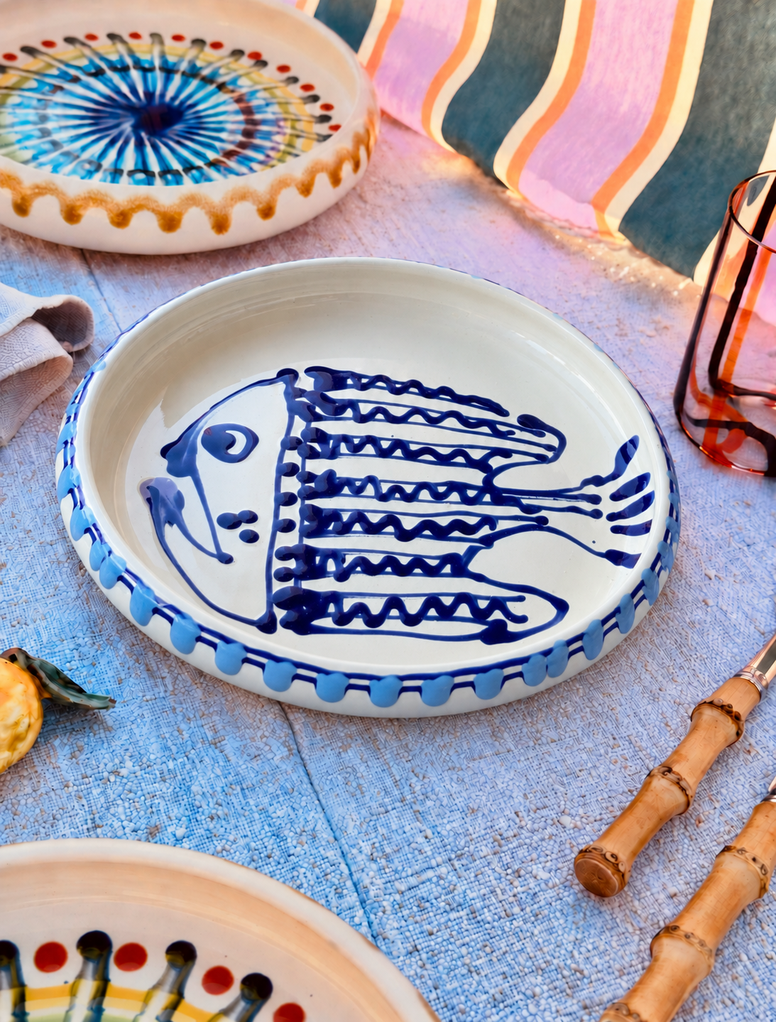 Unique Italian Pasta Plate 25cm "Crazy Fish" – Handmade in Puglia