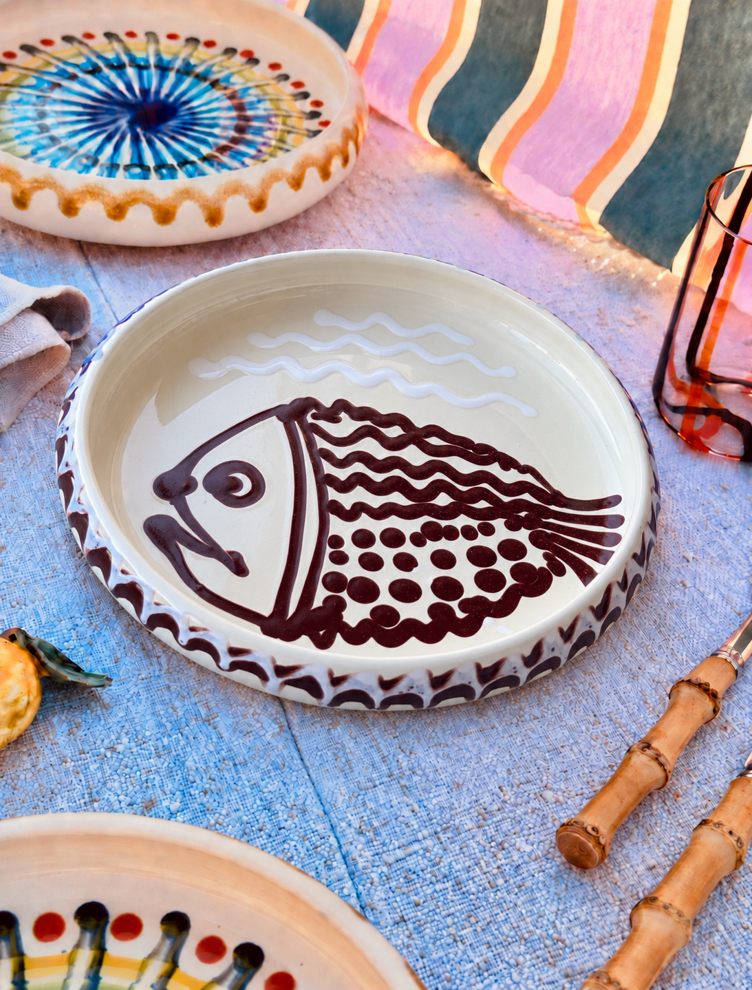 Unique Italian Pasta Plate 25cm "Crazy Fish" – Handmade in Puglia