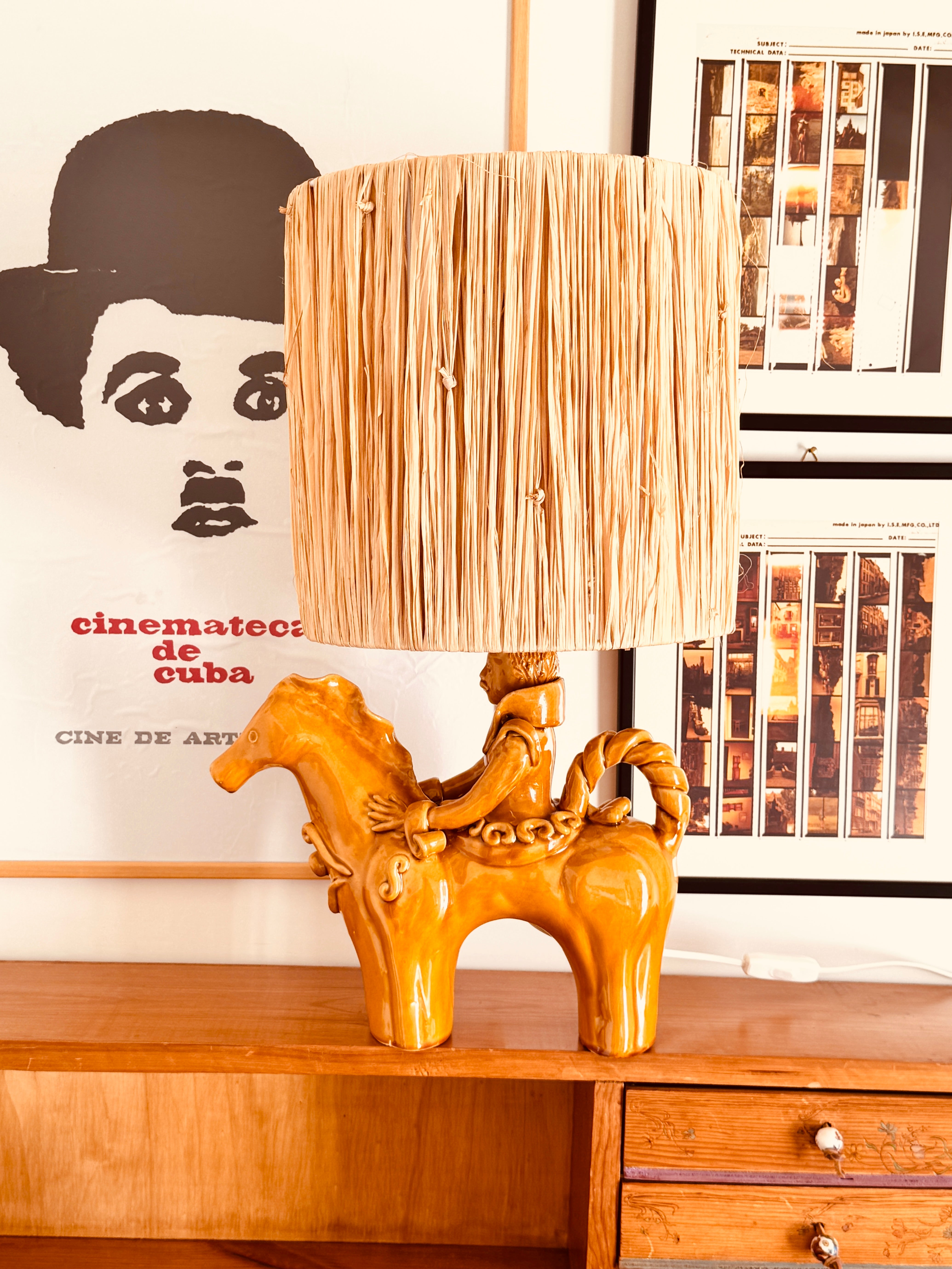 Lampada "Elegant handcrafted ceramic lamp - Cavaliere tradizionale a Cavallo"