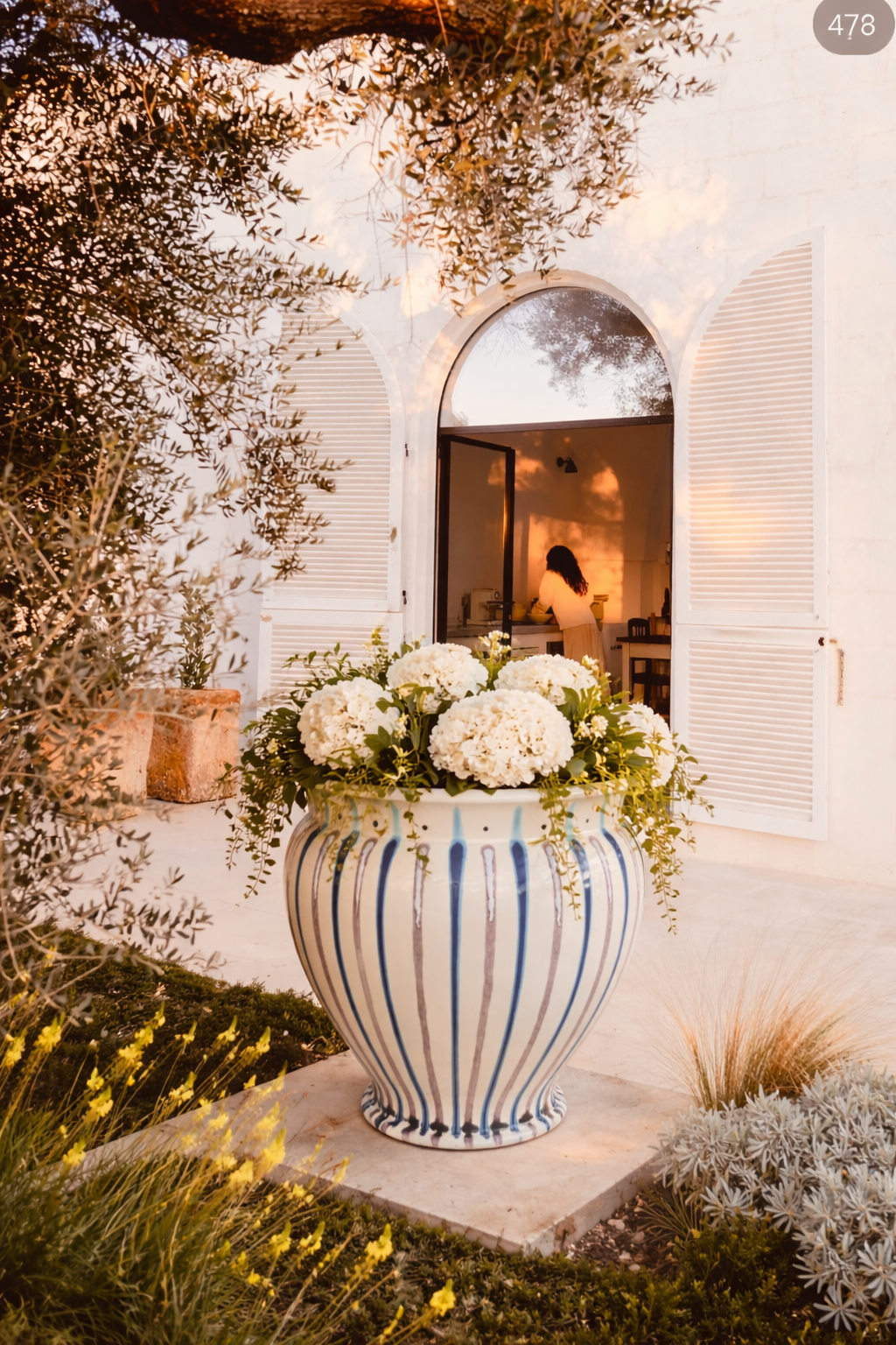 Large Italian Ceramic Planter | Handmade Outdoor Pot 48 cm