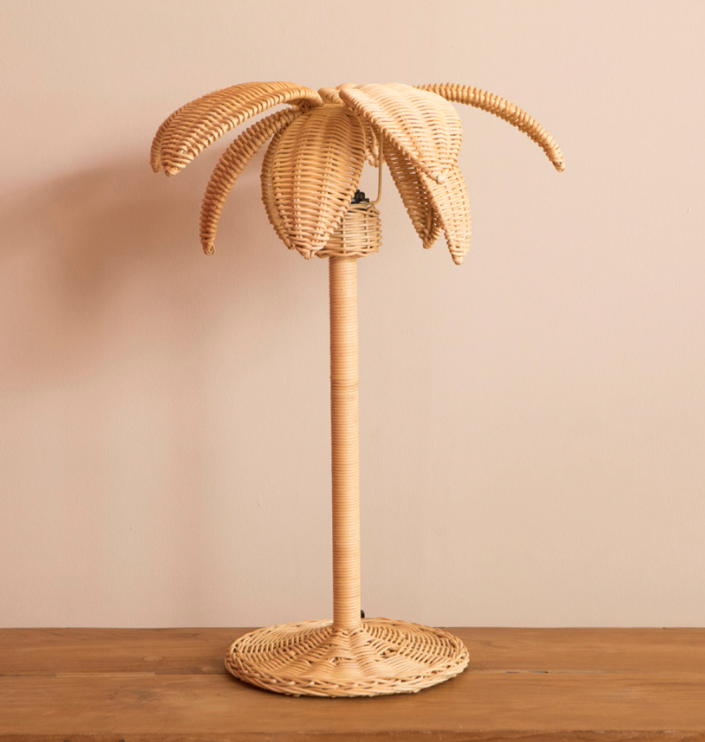 Luma Rattan Floor Lamp – Handwoven Natural Lamp with Iron Base – Mediterranean Lighting