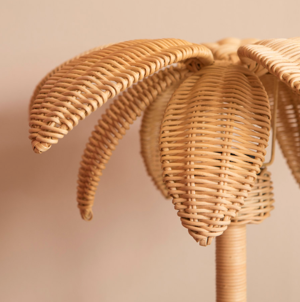 Luma Rattan Floor Lamp – Handwoven Natural Lamp with Iron Base – Mediterranean Lighting