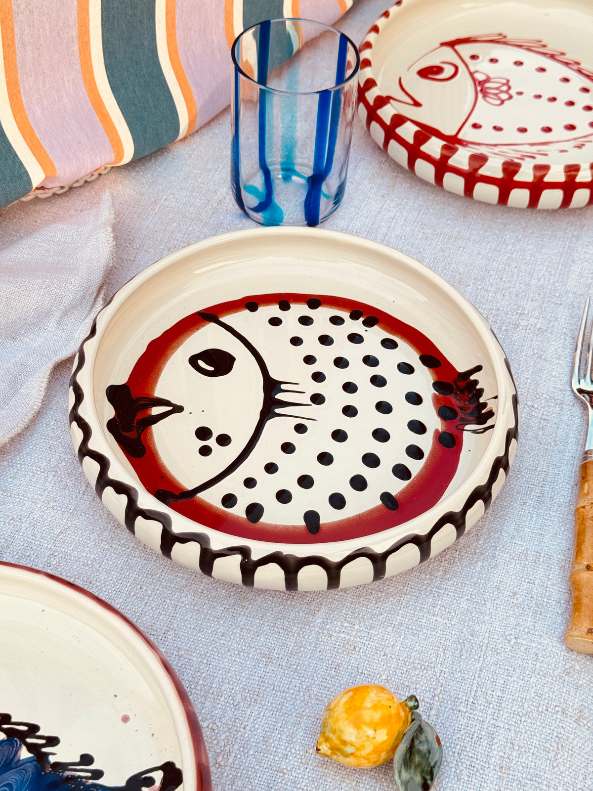 Unique Italian Pasta Plate 25cm "Crazy Fish" – Handmade in Puglia